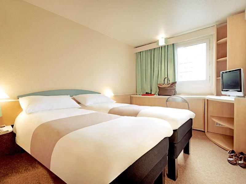 Ibis Budget Loriol Le Pouzin Bagian luar foto