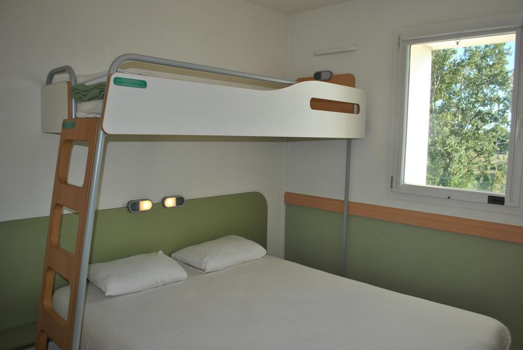 Ibis Budget Loriol Le Pouzin Bagian luar foto