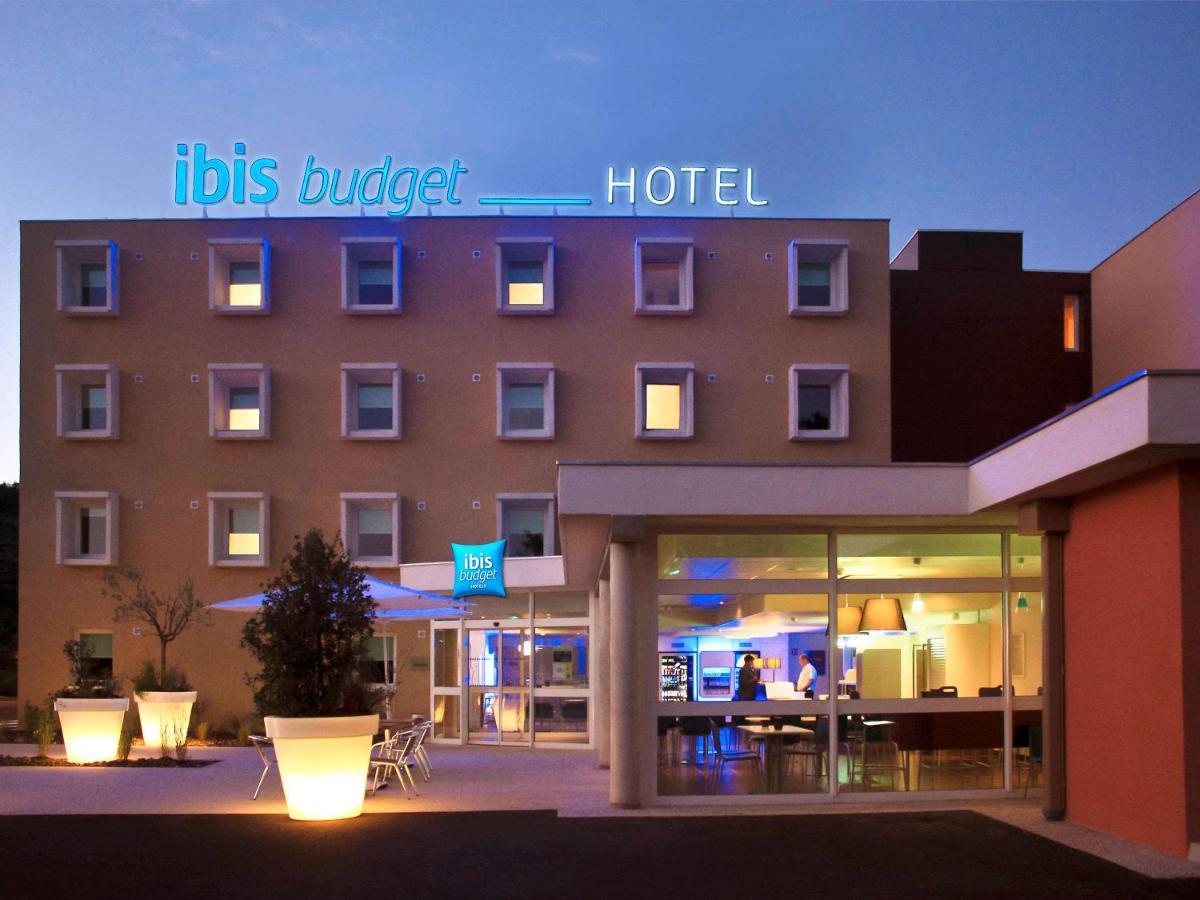 Ibis Budget Loriol Le Pouzin Bagian luar foto